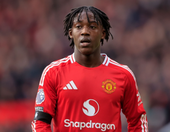 曼联中场梅努：伤病与合同交织下坚守红魔生涯的决心