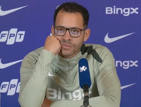 罗塞尼尔：以行动与战绩重塑切尔西帅位形象