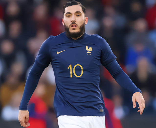 曼城中场谢尔基善举暖人心，赛场表现亦亮眼