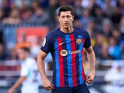 莱万专访剖析巴萨欧冠征程：谨慎展望与关键要素