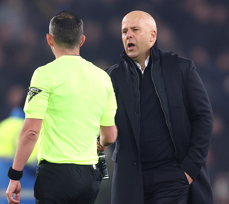 利物浦主帅斯洛特展望未来赛程：挑战与机遇并存